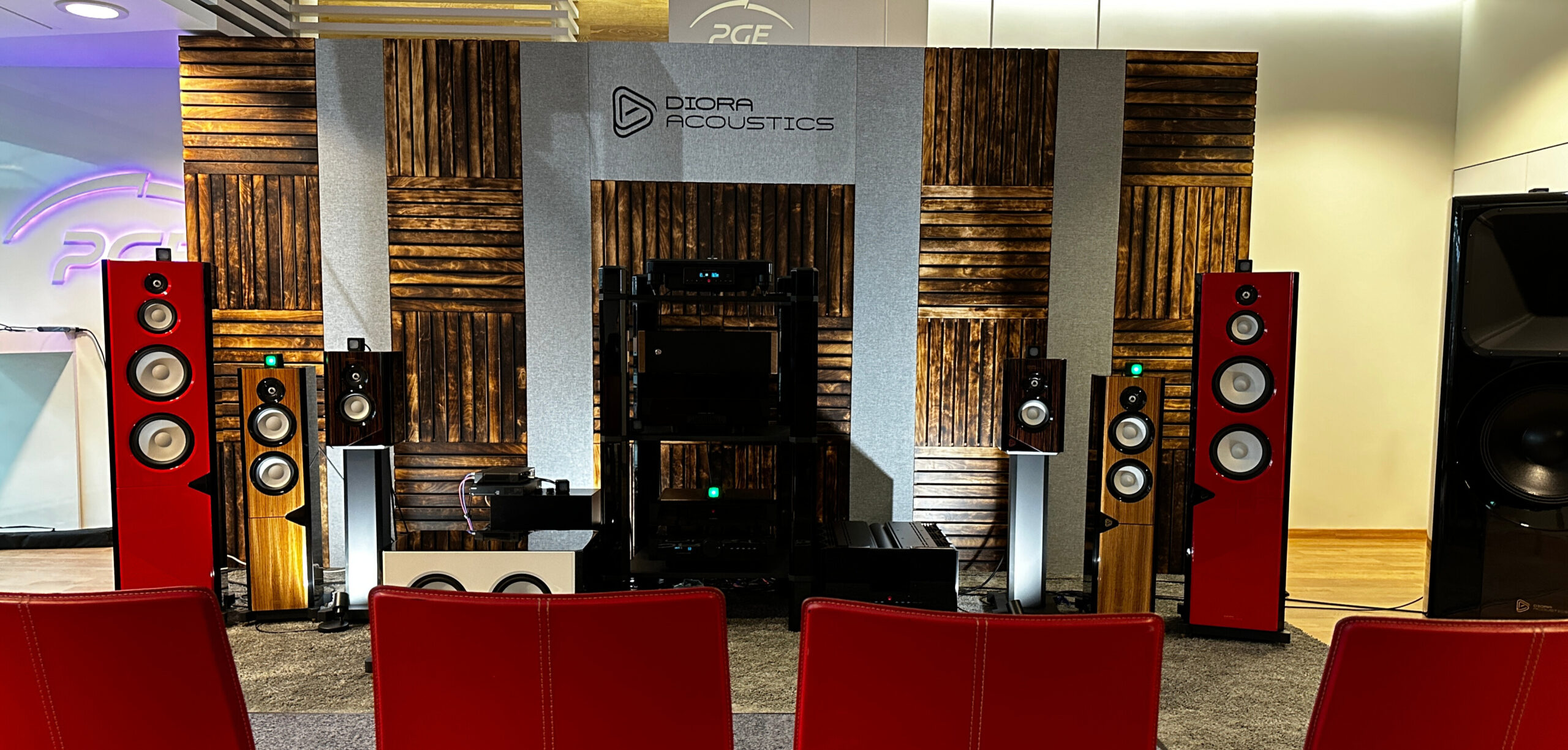 Kolumny głośnikowe Diora Świdnica na Audio Video Show